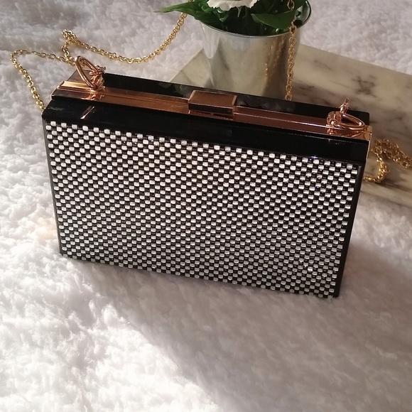 LAST ONE⏳🎉HPx2🎉Glass Crystal Hard Case Clutch - Picture 7 of 8